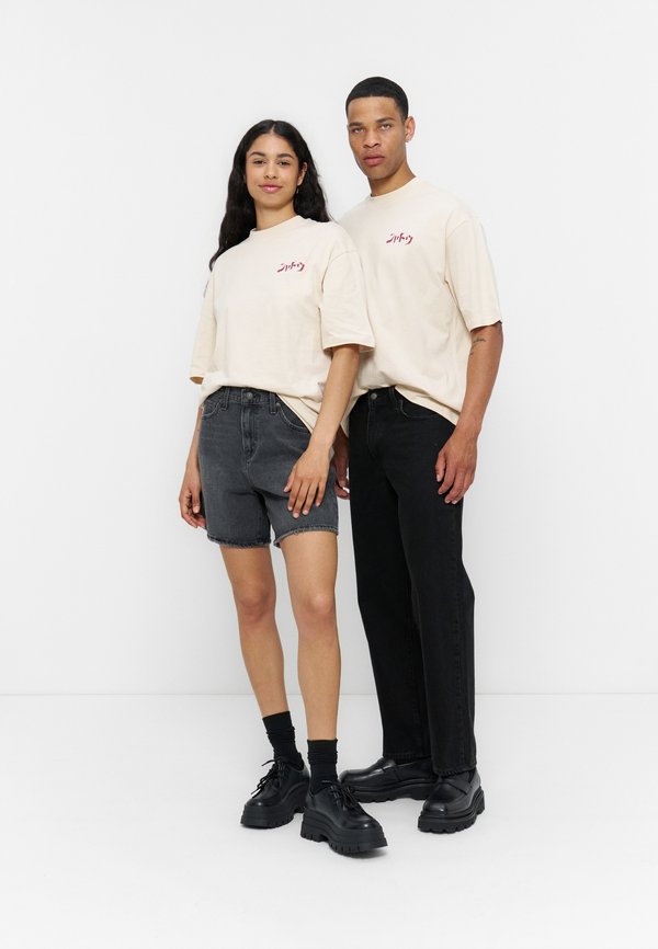 YOURTURN by Zalando REGULAR FIT