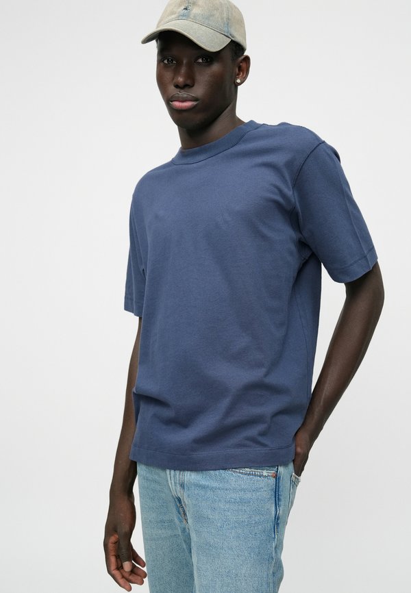 Abercrombie & Fitch
