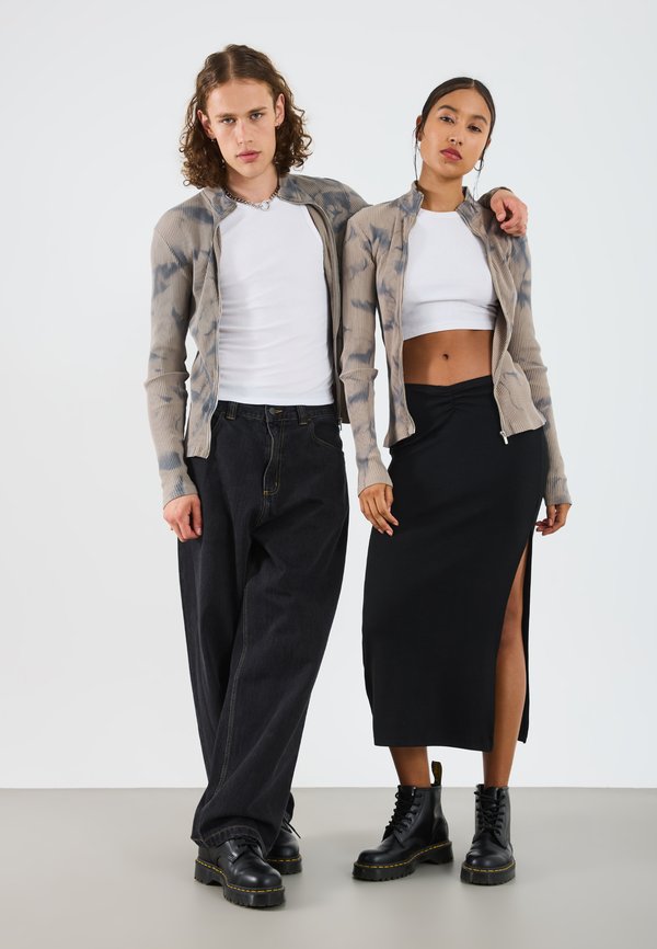 YOURTURN by Zalando MUSCLE FIT WASHED ZIP-UP SWEATSHIRT