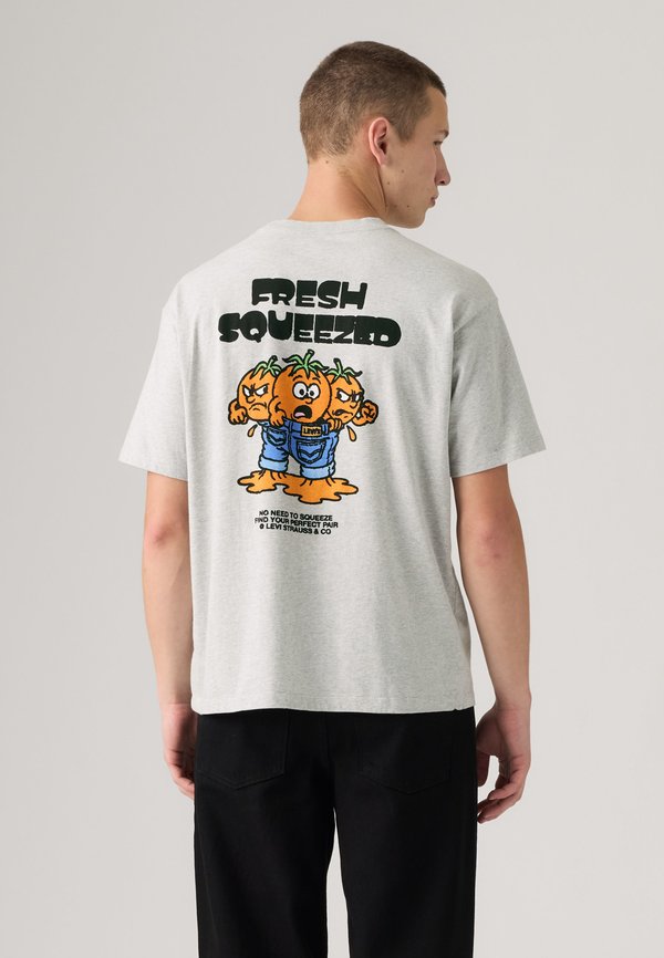 Levi's® VINTAGE FIT GRAPHIC TEE - Print T-shirt - light heather grey