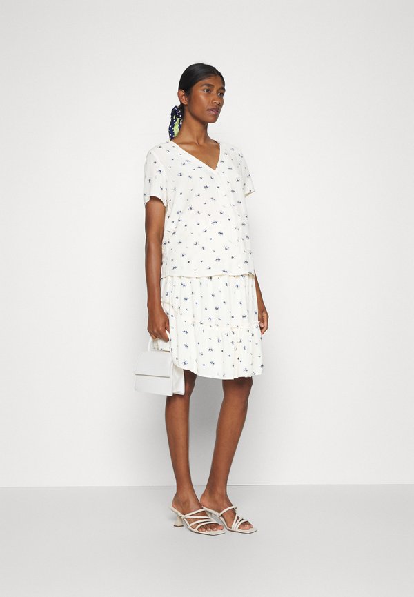 Pieces Maternity PMSHEA