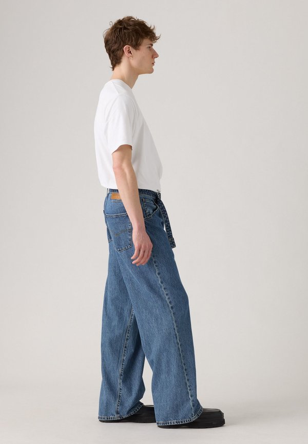 Levi's® TWISTED BAGGY