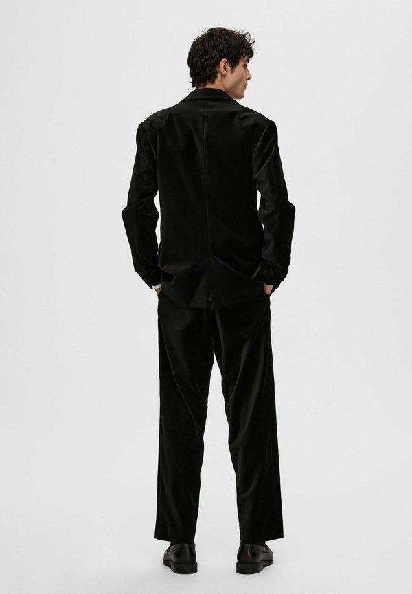 Selected SLHSLIM HALE