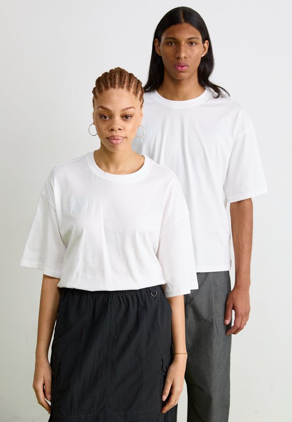 Alpha Industries WORLD LOGO UNISEX