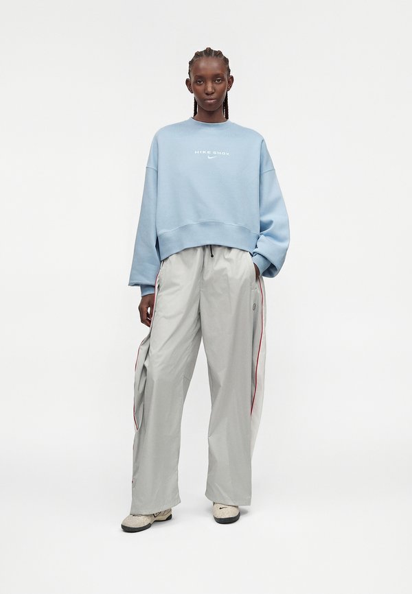 Nike Sportswear SHOX CREW