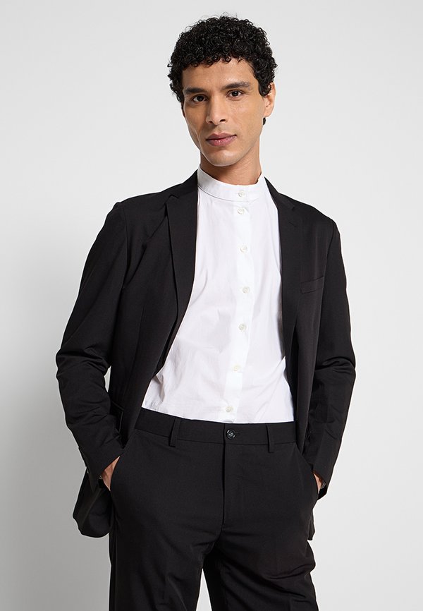 Lindbergh RELAXED FIT