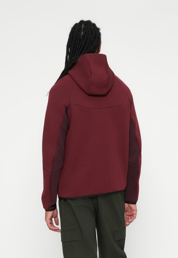 Nike Sportswear