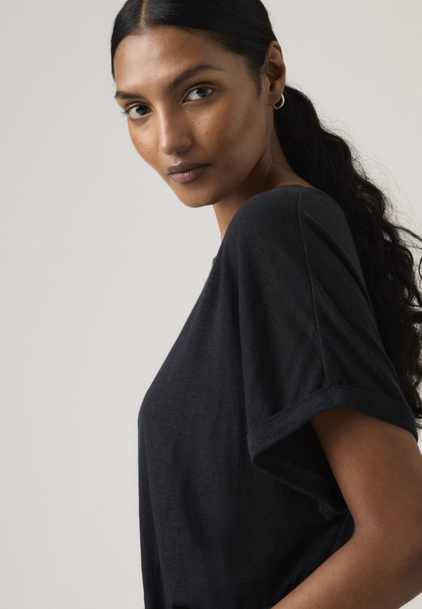 Levi's® LORI LINEN DOLMAN TEE