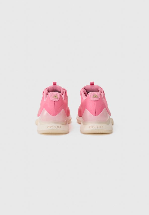 adidas Performance AVACOURT 2