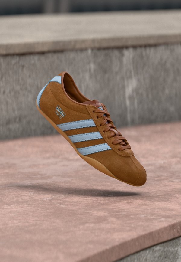 adidas Originals TOKYO - Trainers - dusky bronze/clear sky