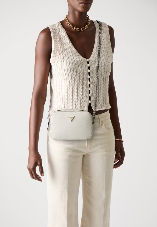 Guess NOELLE II CROSSBODY CAMERA - Cross body bag - bone