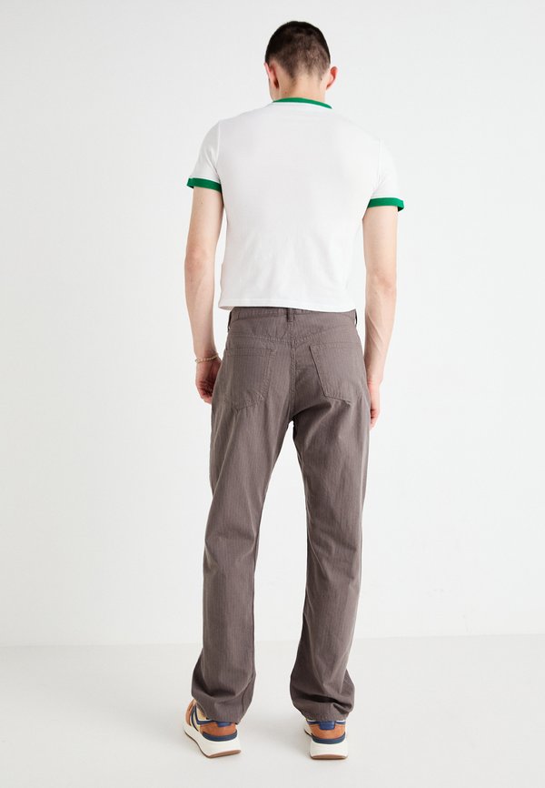 Weekday SPACE RELAXED STRAIGHT