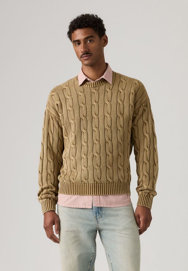 Levi's® CARMEL CABLE CREW
