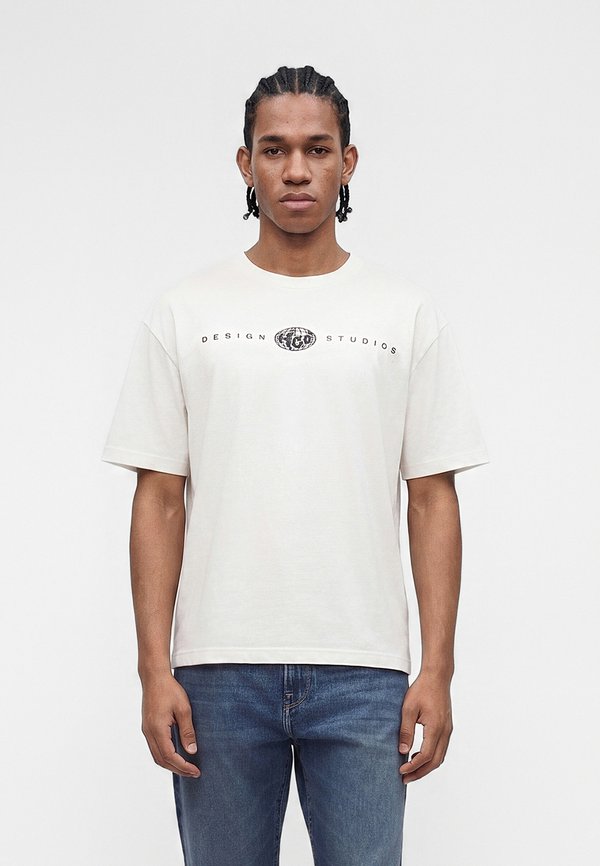 Hollister Co. SUFR SKATE