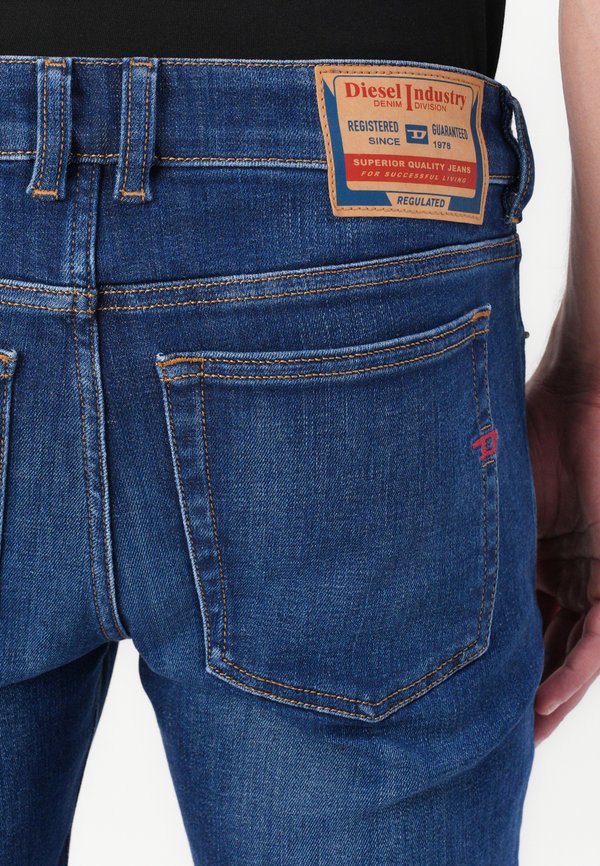 Diesel SLEENKER