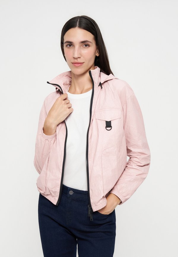 Armani Exchange