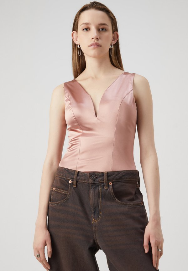WAL G. V NECK BODYSUIT