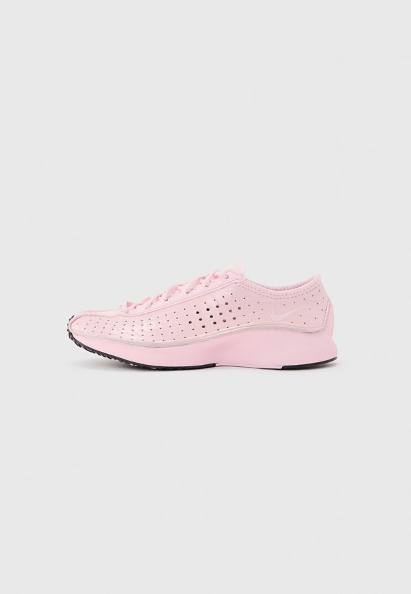 Nike Sportswear W AIR SUPERFLY EXPLORE 2 - Trainers - pink foam/black