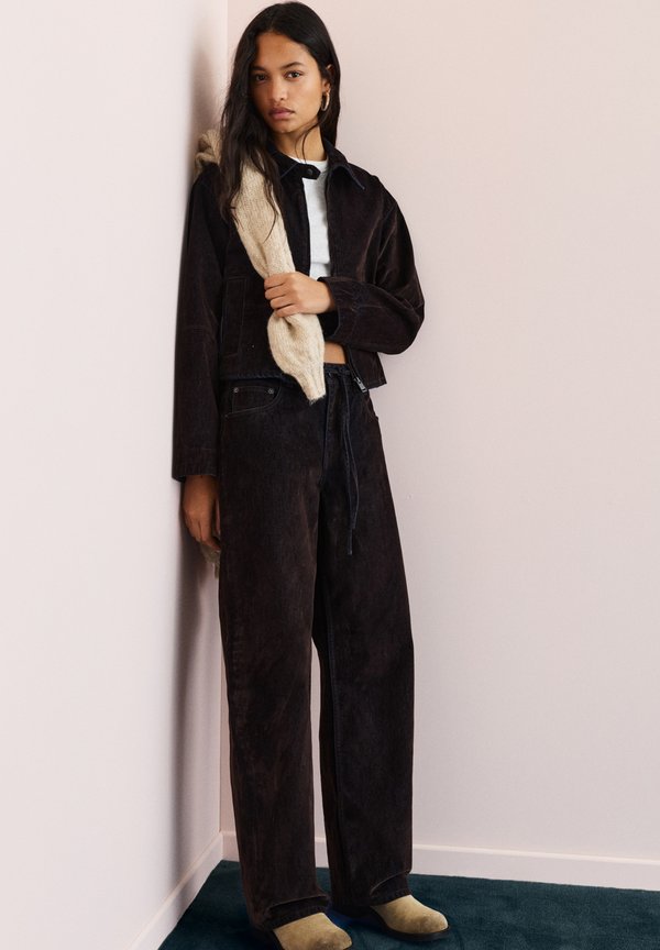 PULL&BEAR MID-WAIST