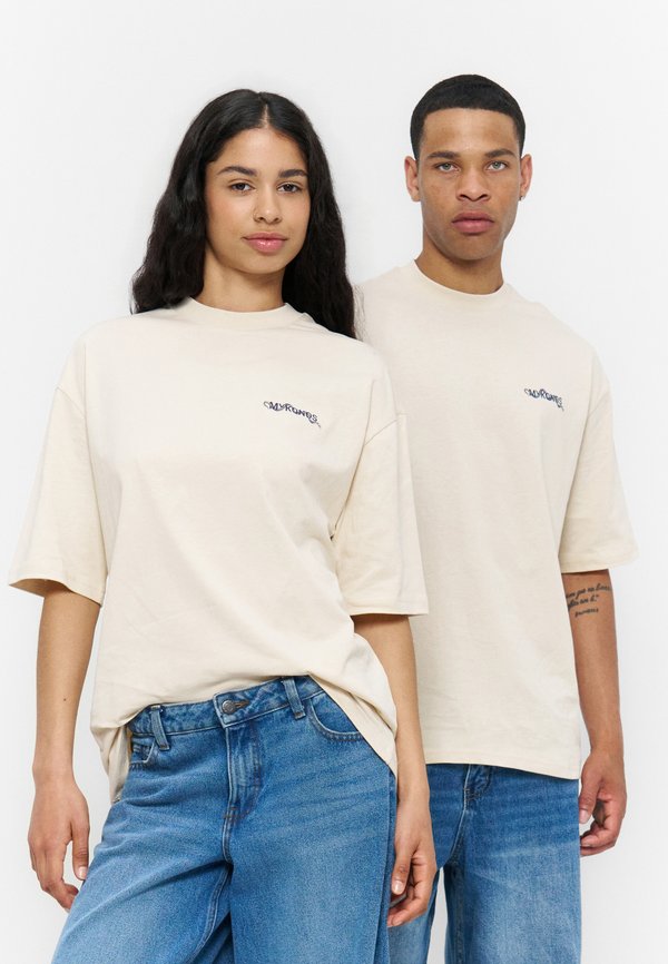 YOURTURN by Zalando REGULAR FIT