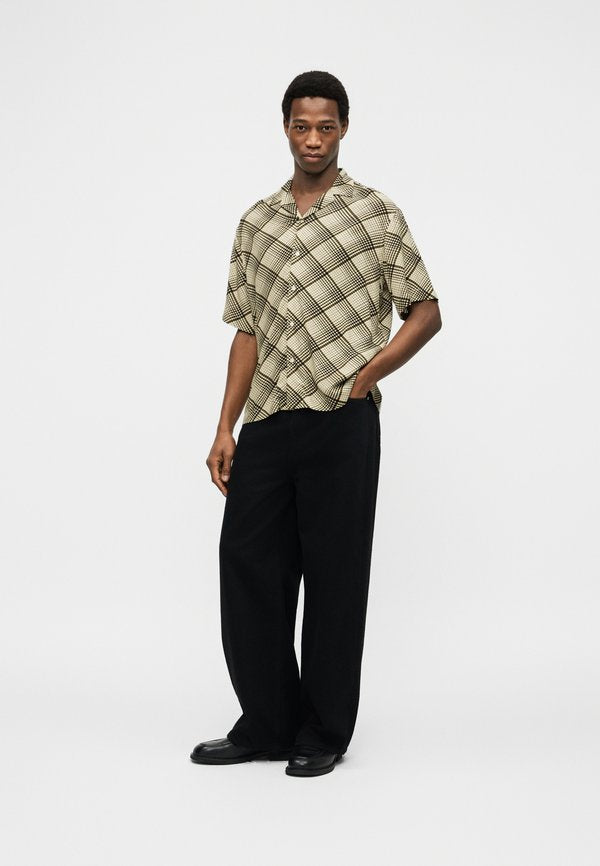 Selected Short sleeved patterned