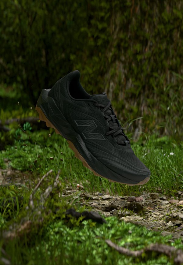 New Balance TEKTREL UTILITY - Trail running shoes - black