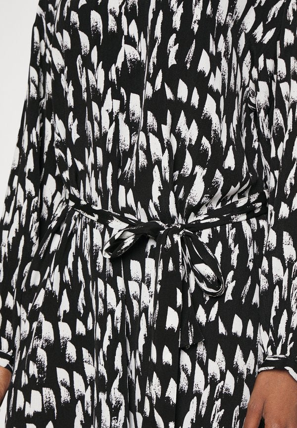 Vero Moda Petite VMMY O-NECK SHORT DRESS