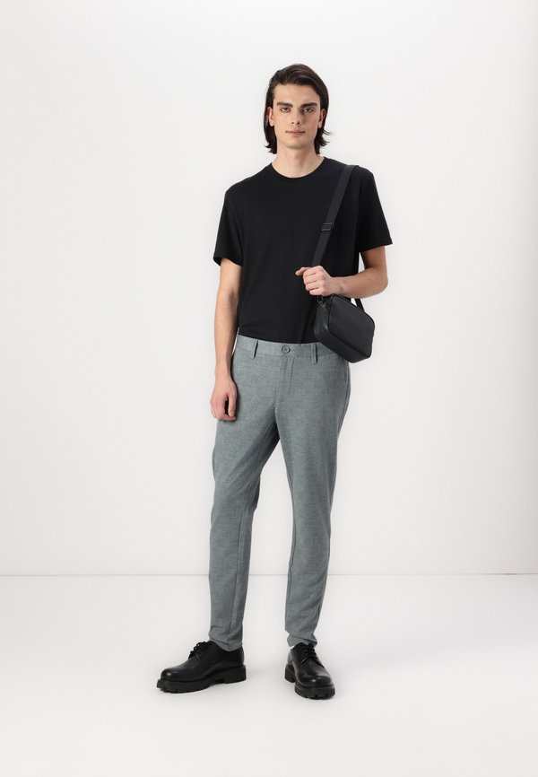 Only & Sons ONSMARK slim fit
