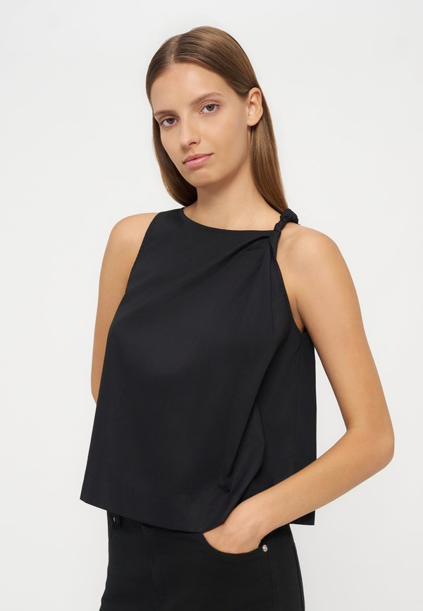 TWINSET CORTO