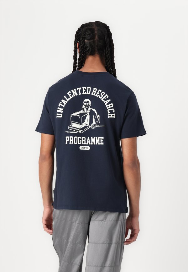 Pompeii OPEN TO CRITICISM TEE