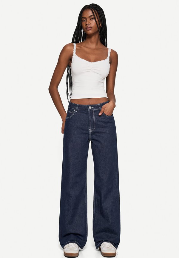 Bershka BAGGY JEANS - Loose Jeans - royal blue