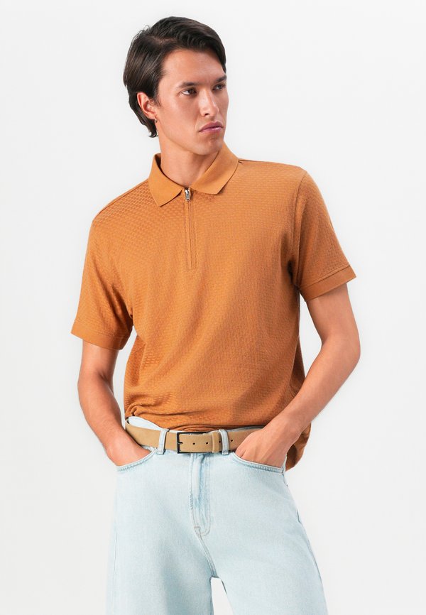 Selected SLHISAAC ZIP