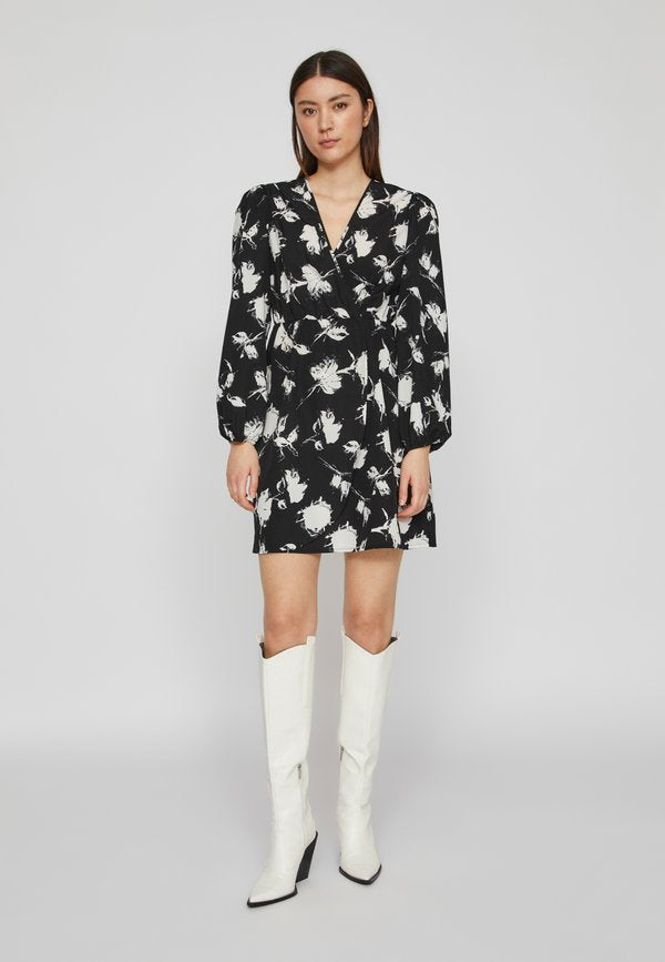 VILA VIVILLA SHORT WRAP DRESS