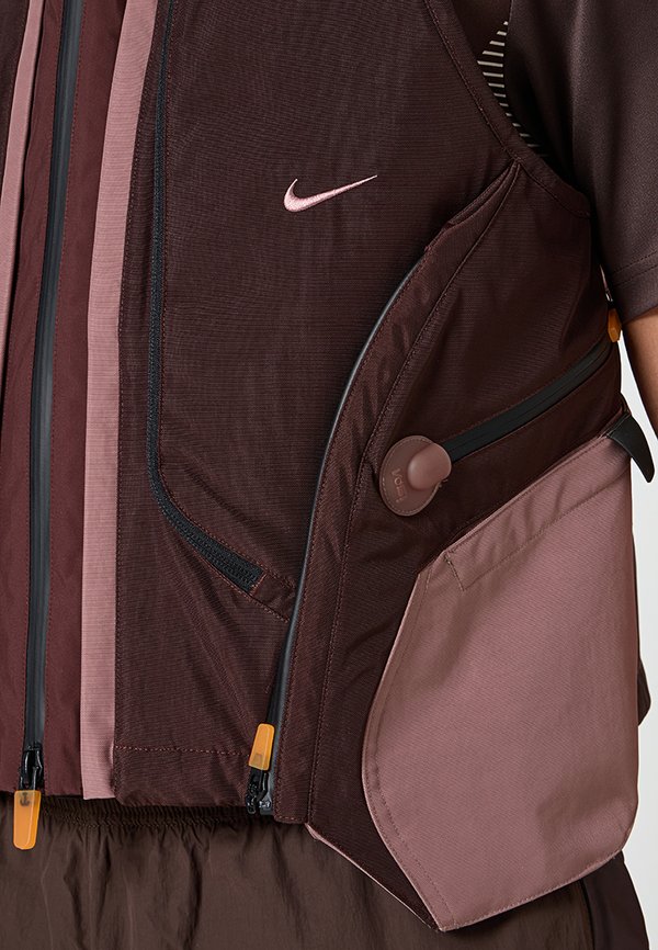 Nike Sportswear