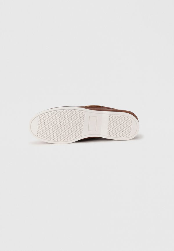 Dune London BAMBBIE