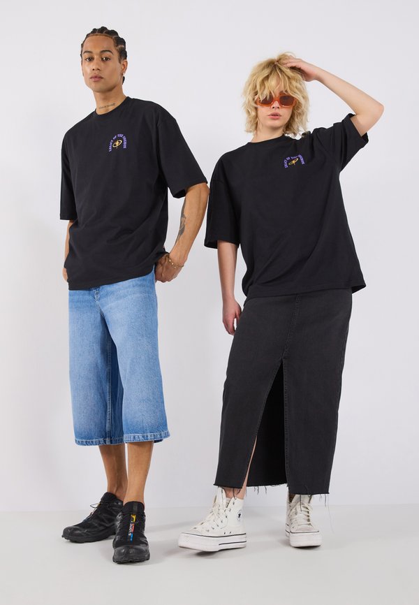 YOURTURN by Zalando UNISEX REGULAR FIT TOP
