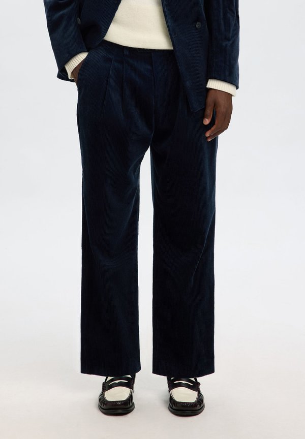 Selected Suit Corduroy