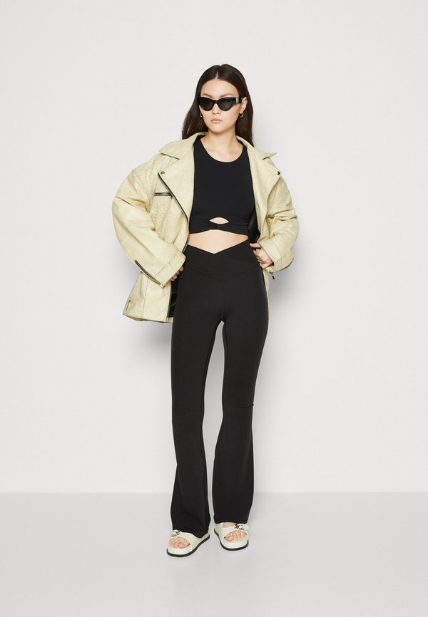 aerie TWIST KEYHOLE CROP REAL ME XTRA