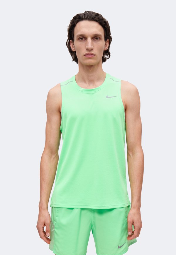 Nike Performance MILER TANK - Top - illusion green