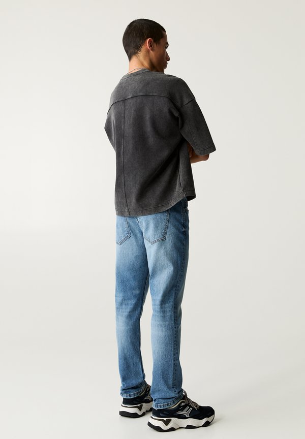 PULL&BEAR