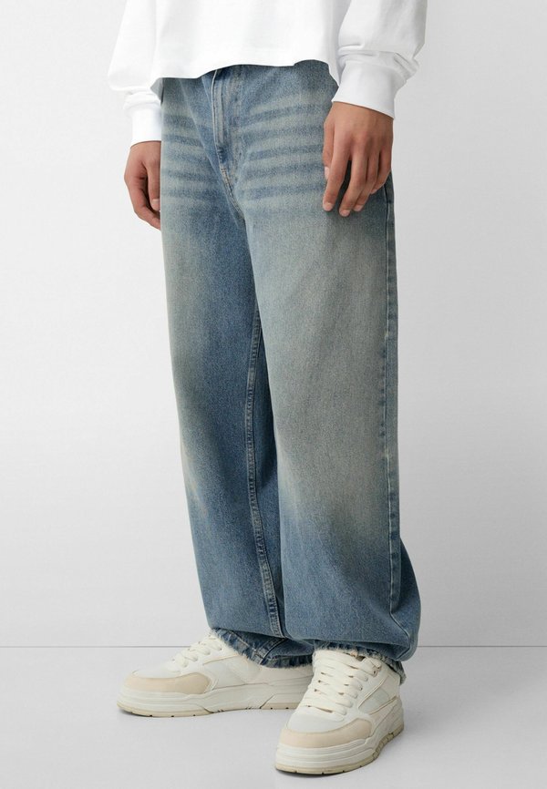 Bershka SKATER - Relaxed fit jeans - blue grey