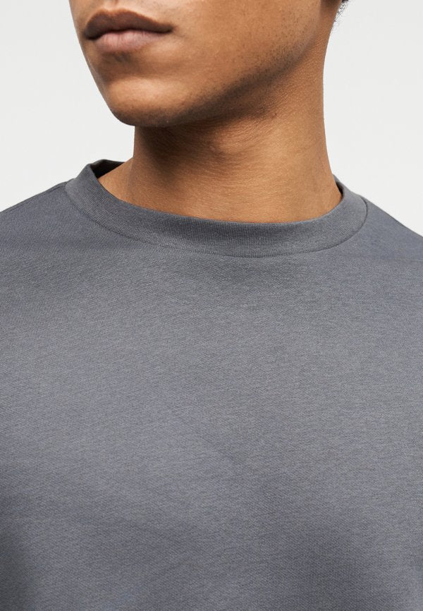 YOURTURN by Zalando RELAXED FIT SWEATSHIRT
