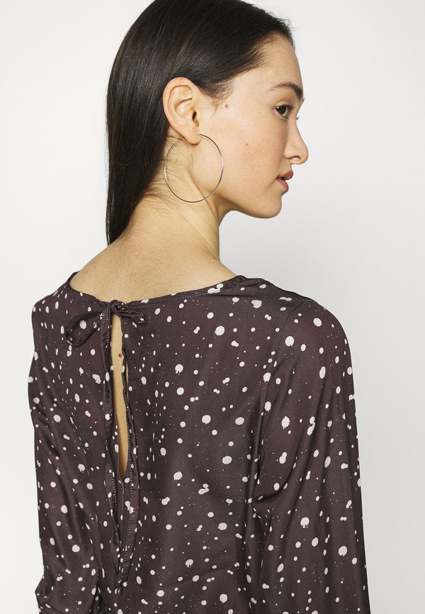 NU-IN CREW NECK TIERED MINI DRESS