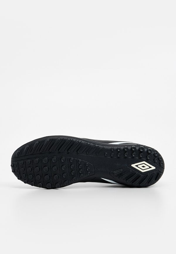 Umbro CLASSICO XIII