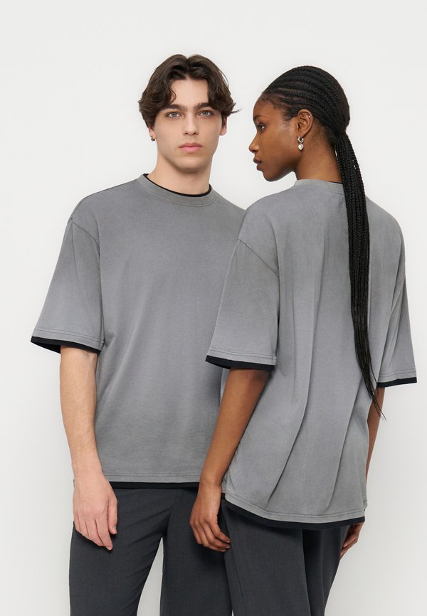 YOURTURN by Zalando OVERSIZED FIT DOUBLE HEM