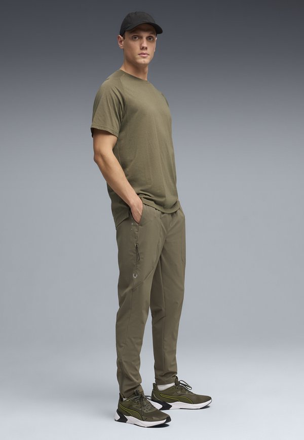 Puma PWRTRAIN TRIBLEND TEE - Sports T-shirt - loden green