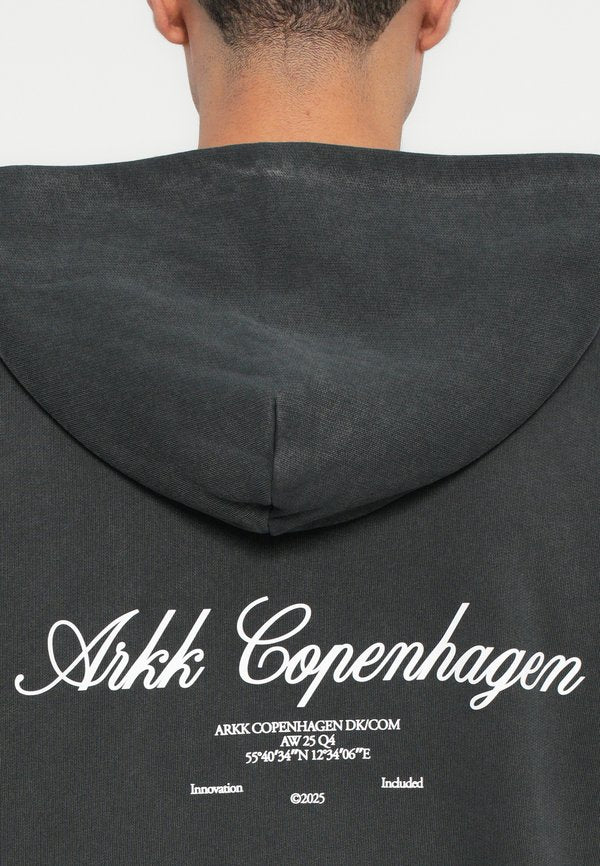 ARKK Copenhagen BOXY HOODIE UNISEX