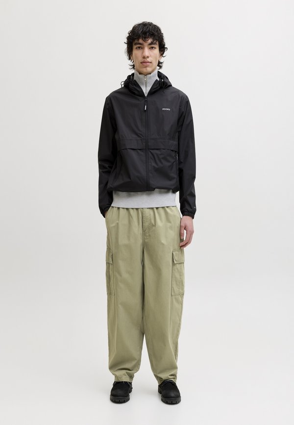 Jack & Jones STEVAN CRISP
