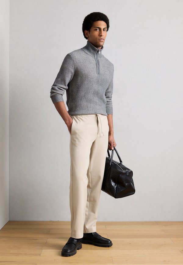Lindbergh SUPERFLEX RELAXED FIT PANTS