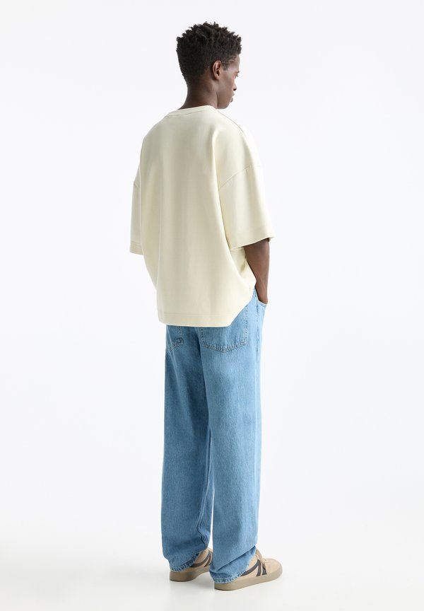PULL&BEAR BAGGY FIT